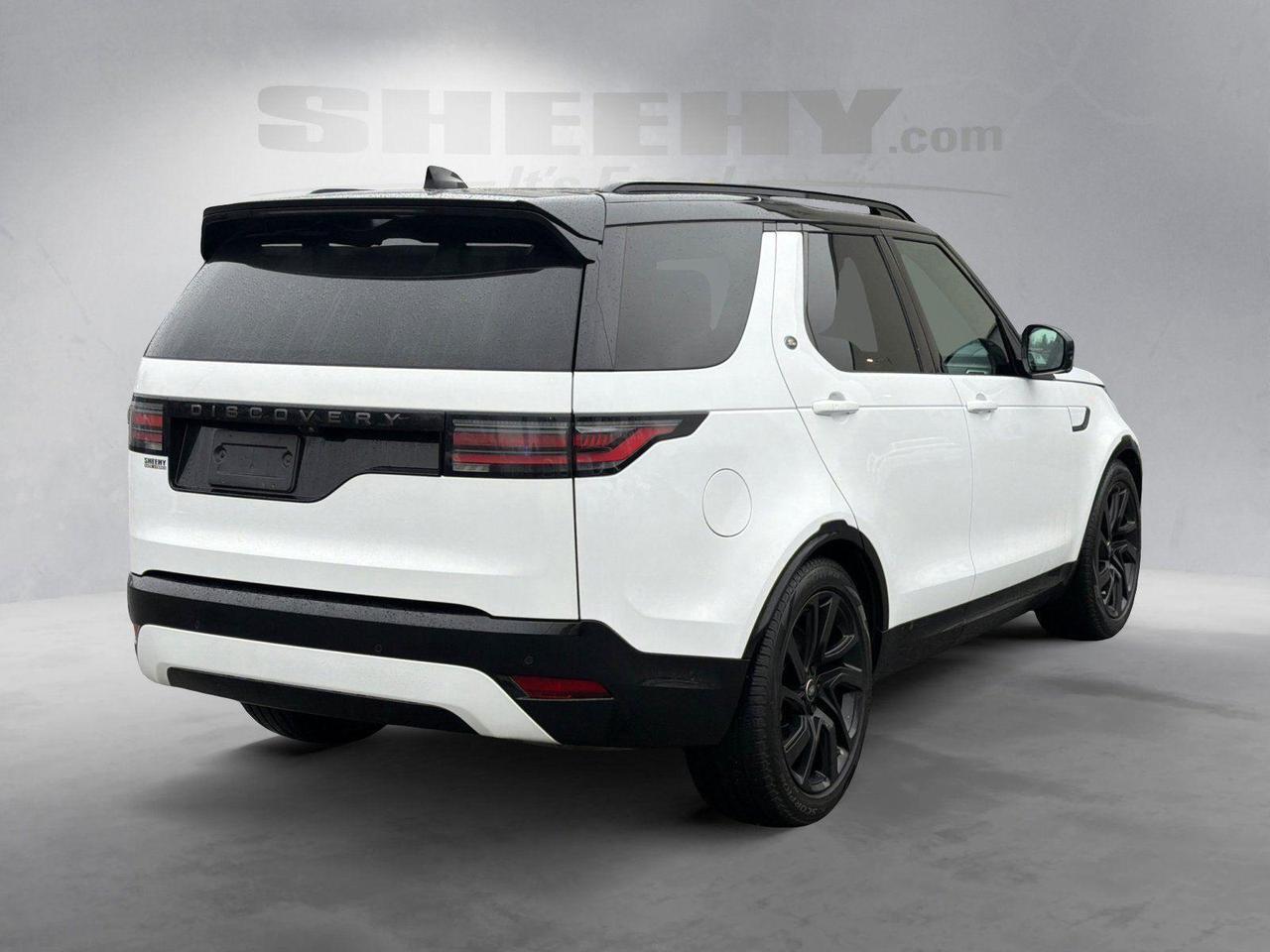 2024 Land Rover Discovery Dynamic SE Hagerstown MD