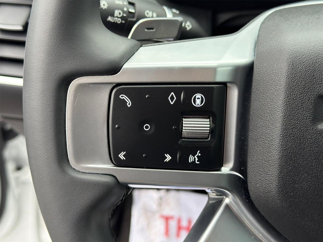 2024 Land Rover Discovery Dynamic SE Hagerstown MD