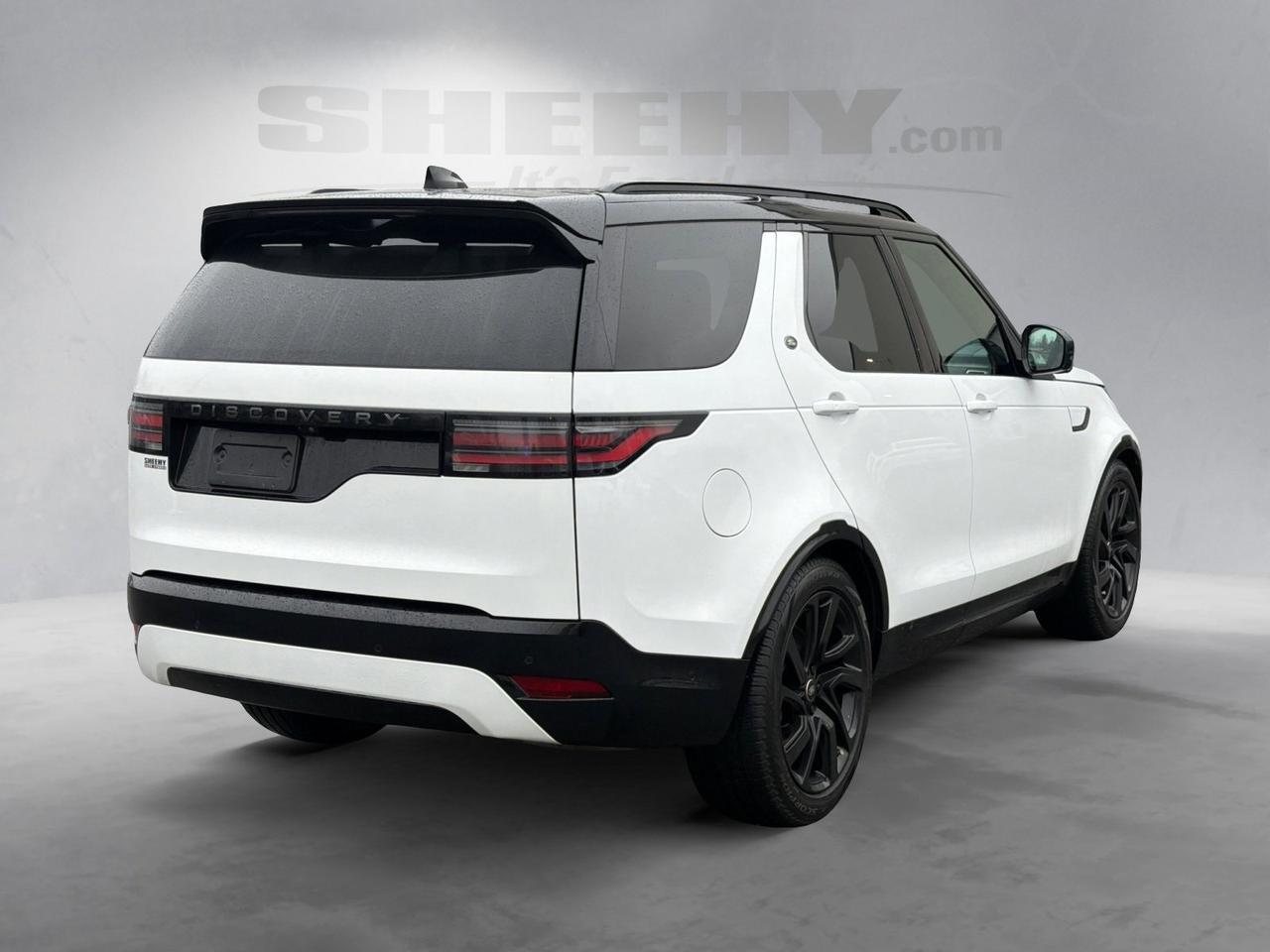 2024 Land Rover Discovery Dynamic SE Hagerstown MD