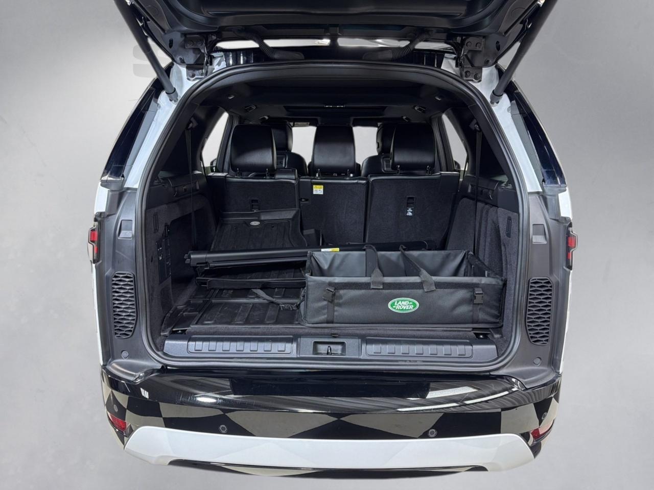 2024 Land Rover Discovery Dynamic SE Annapolis MD