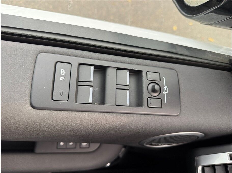2024 Land Rover Discovery P300 S Sport Utility 4D Folsom CA