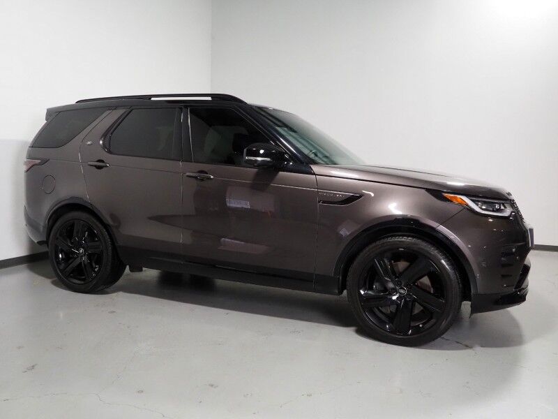 2024 Land Rover Discovery P360 Dynamic SE AWD *NAVIGATION, ADAPTIVE CRUISE, SAFETY ALERTS, 360 VIEW CAMERAS, PANORAMA MOONROOF, LEATHER, CLIMATE SEATS, HEATED STEERING, REMOTE START, POWER LIFTGATE, 22 INCH WHEELS, MERIDIAN AUDIO, WIRELESS CHARGING