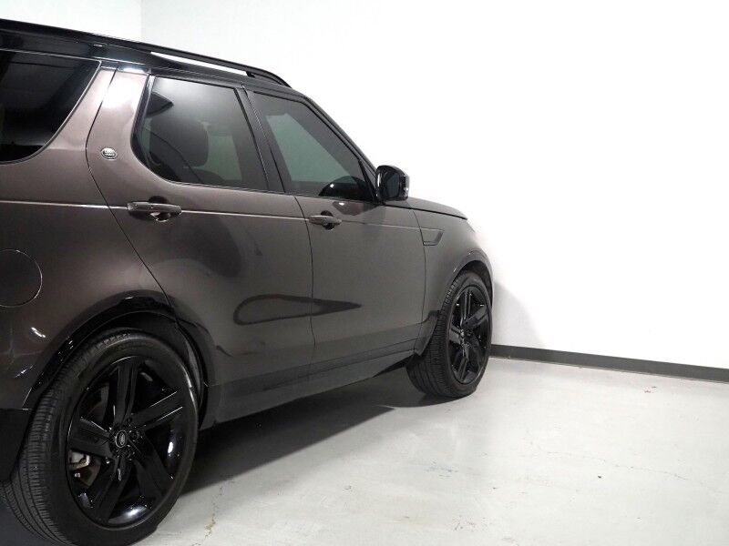 2024 Land Rover Discovery P360 Dynamic SE AWD *NAVIGATION, ADAPTIVE CRUISE, SAFETY ALERTS, 360 VIEW CAMERAS, PANORAMA MOONROOF, LEATHER, CLIMATE SEATS, HEATED STEERING, REMOTE START, POWER LIFTGATE, 22 INCH WHEELS, MERIDIAN AUDIO, WIRELESS CHARGING Round Rock TX