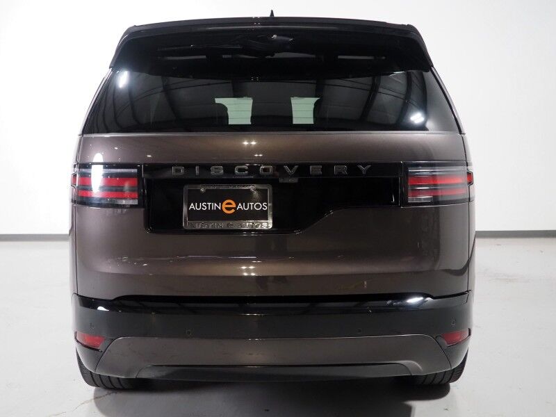 2024 Land Rover Discovery P360 Dynamic SE AWD *NAVIGATION, ADAPTIVE CRUISE, SAFETY ALERTS, 360 VIEW CAMERAS, PANORAMA MOONROOF, LEATHER, CLIMATE SEATS, HEATED STEERING, REMOTE START, POWER LIFTGATE, 22 INCH WHEELS, MERIDIAN AUDIO, WIRELESS CHARGING Round Rock TX