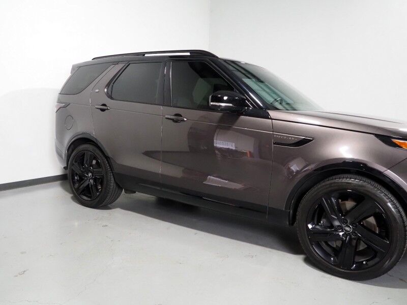 2024 Land Rover Discovery P360 Dynamic SE AWD *NAVIGATION, ADAPTIVE CRUISE, SAFETY ALERTS, 360 VIEW CAMERAS, PANORAMA MOONROOF, LEATHER, CLIMATE SEATS, HEATED STEERING, REMOTE START, POWER LIFTGATE, 22 INCH WHEELS, MERIDIAN AUDIO, WIRELESS CHARGING Round Rock TX
