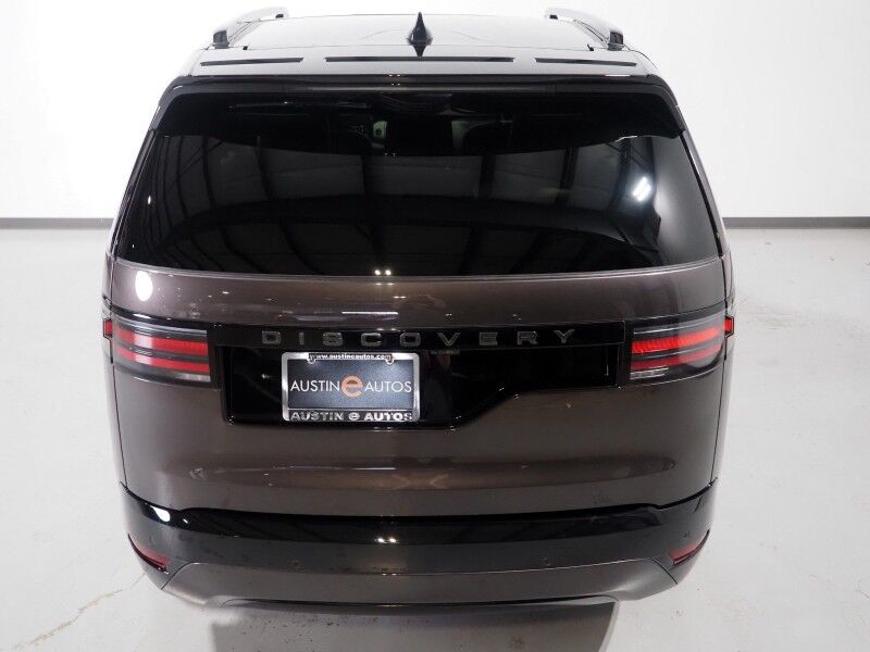 2024 Land Rover Discovery P360 Dynamic SE AWD *NAVIGATION, ADAPTIVE CRUISE, SAFETY ALERTS, 360 VIEW CAMERAS, PANORAMA MOONROOF, LEATHER, CLIMATE SEATS, HEATED STEERING, REMOTE START, POWER LIFTGATE, 22 INCH WHEELS, MERIDIAN AUDIO, WIRELESS CHARGING Round Rock TX
