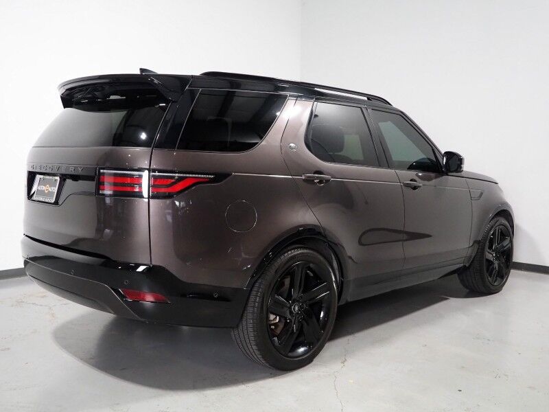 2024 Land Rover Discovery P360 Dynamic SE AWD *NAVIGATION, ADAPTIVE CRUISE, SAFETY ALERTS, 360 VIEW CAMERAS, PANORAMA MOONROOF, LEATHER, CLIMATE SEATS, HEATED STEERING, REMOTE START, POWER LIFTGATE, 22 INCH WHEELS, MERIDIAN AUDIO, WIRELESS CHARGING Round Rock TX