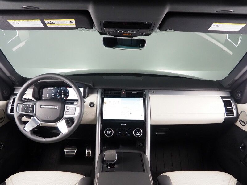 2024 Land Rover Discovery P360 Dynamic SE AWD *NAVIGATION, ADAPTIVE CRUISE, SAFETY ALERTS, 360 VIEW CAMERAS, PANORAMA MOONROOF, LEATHER, CLIMATE SEATS, HEATED STEERING, REMOTE START, POWER LIFTGATE, 22 INCH WHEELS, MERIDIAN AUDIO, WIRELESS CHARGING