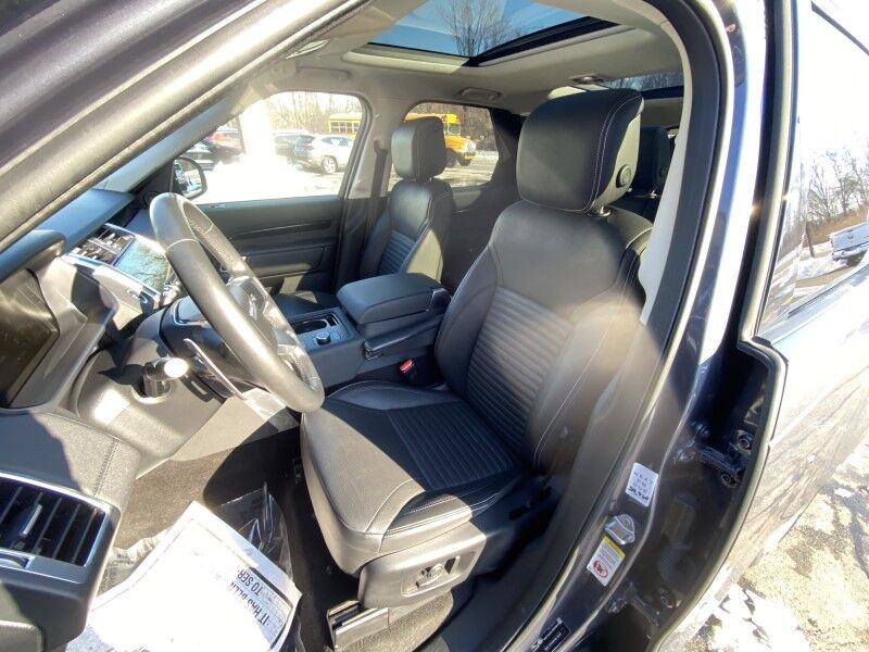 2024 Land Rover Discovery S Springfield PA