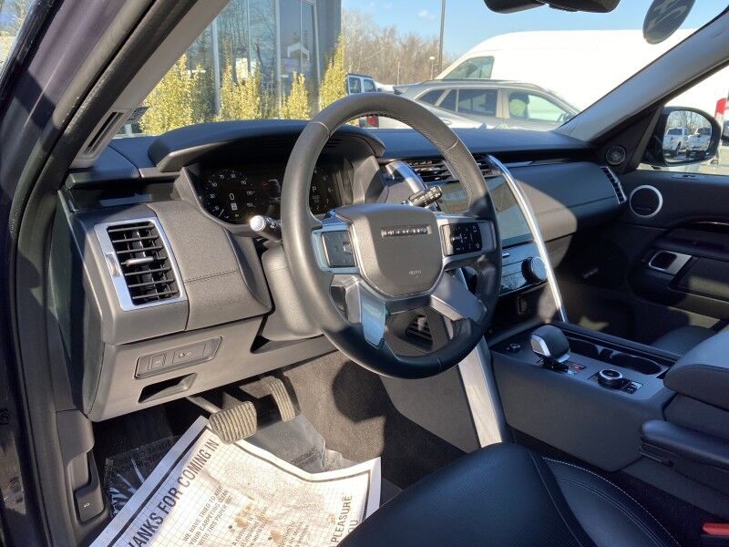 2024 Land Rover Discovery S Springfield PA