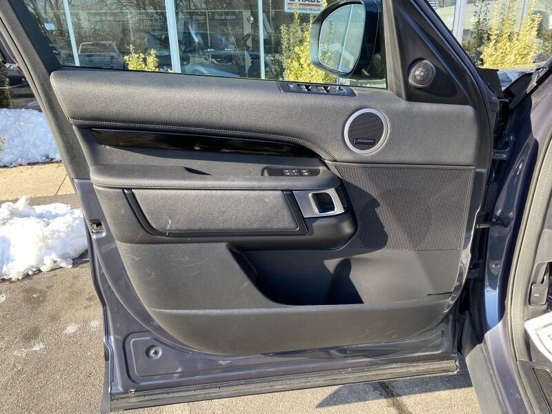 2024 Land Rover Discovery S Springfield PA