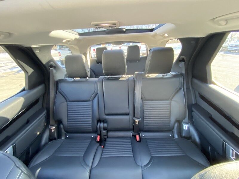 2024 Land Rover Discovery S Springfield PA