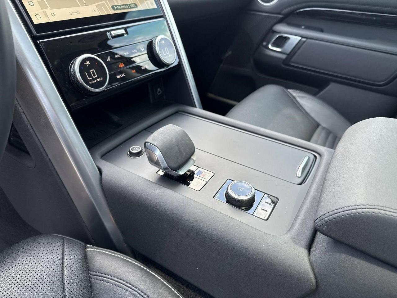 2024 Land Rover Discovery S San Antonio TX