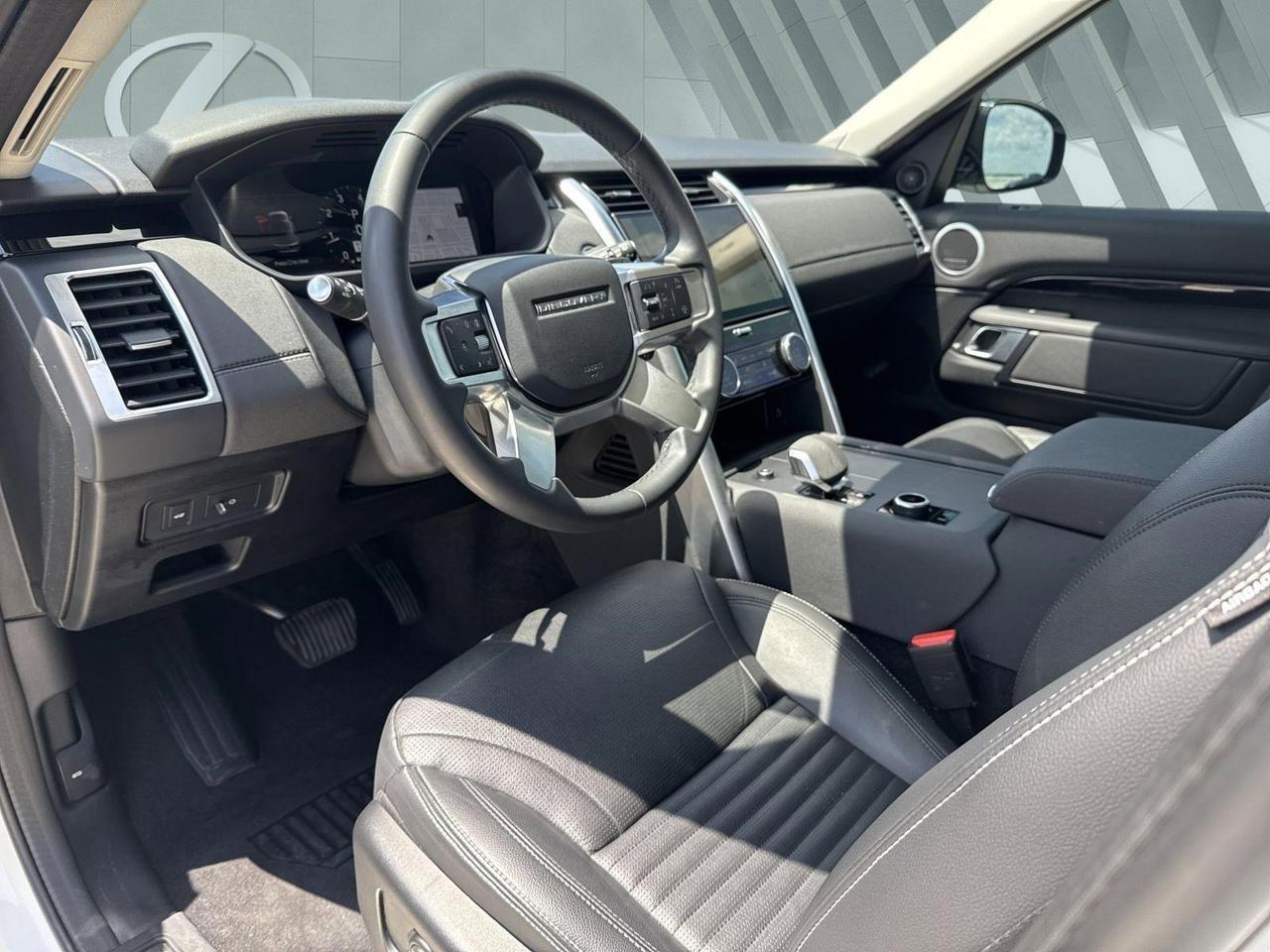 2024 Land Rover Discovery S San Antonio TX