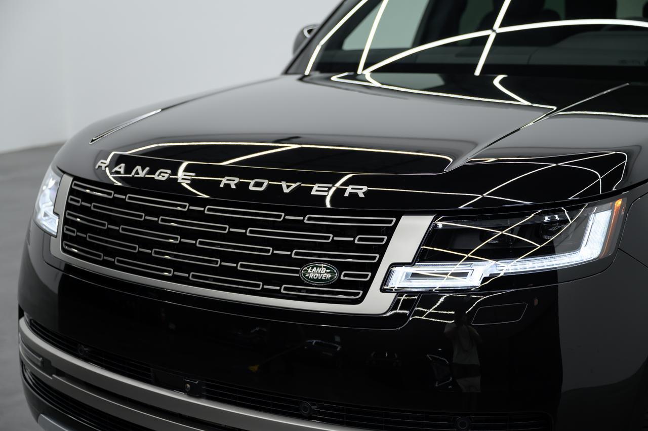 Used 2024 Land Rover Range Rover P400 SE Sport Utility 4D in Miami FL