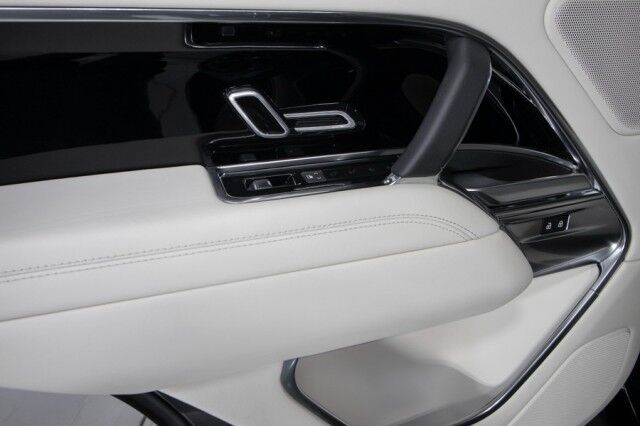 2024 Land Rover Range Rover P530 SE ($151,535 MSRP!!) *BIG OPTION LIST* *BLACK ON WHITE* San Diego CA