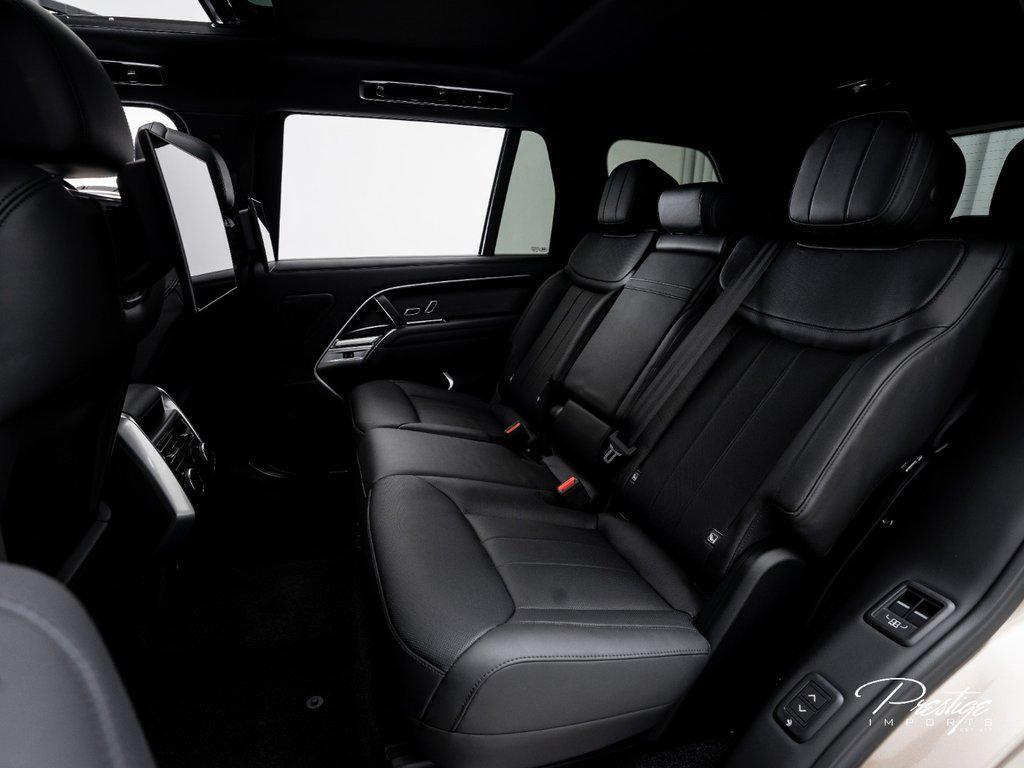 2024 Land Rover Range Rover P530 SE LWB 7 Seat North Miami Beach FL
