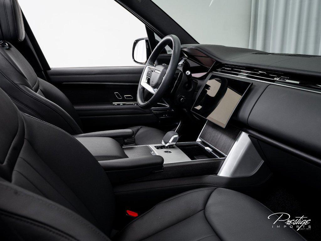 2024 Land Rover Range Rover P530 SE LWB 7 Seat North Miami Beach FL