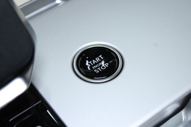 2024 Land Rover Range Rover P530 SE LWB Chantilly VA