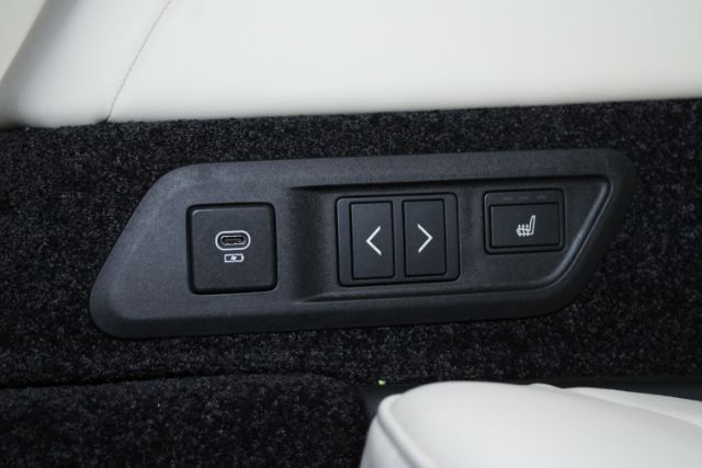 2024 Land Rover Range Rover P530 SE LWB Chantilly VA