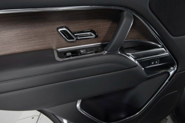 2024 Land Rover Range Rover Range Rover P400 SE *23 INCH FACTORY WHEELS* San Diego CA