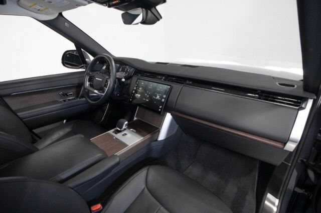 2024 Land Rover Range Rover Range Rover P400 SE *23 INCH FACTORY WHEELS* San Diego CA