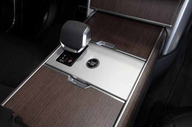 2024 Land Rover Range Rover Range Rover P400 SE *23 INCH FACTORY WHEELS* San Diego CA