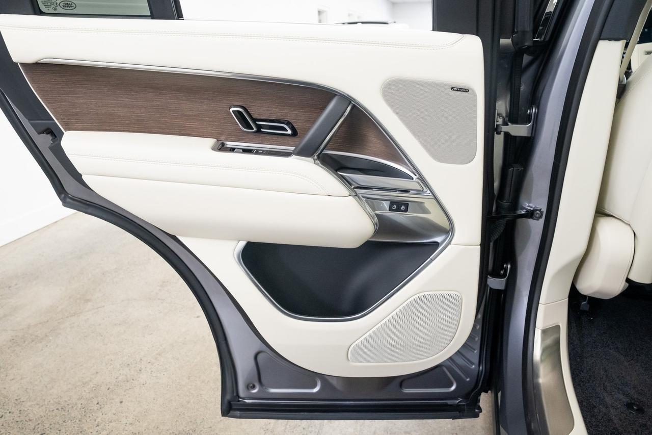 2024 Land Rover Range Rover SE 1 owner Vented Seats Towing Pack Portland OR