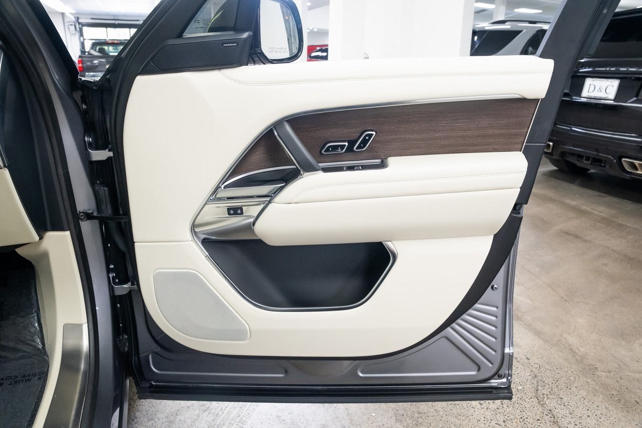 2024 Land Rover Range Rover SE 1 owner Vented Seats Towing Pack Portland OR