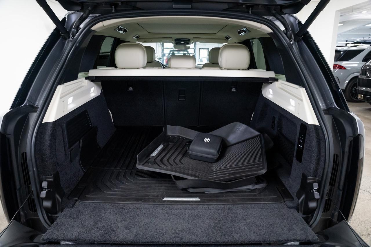 2024 Land Rover Range Rover SE 1 owner Vented Seats Towing Pack Portland OR