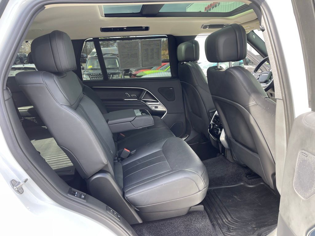 2024 Land Rover Range Rover SE Orange MA