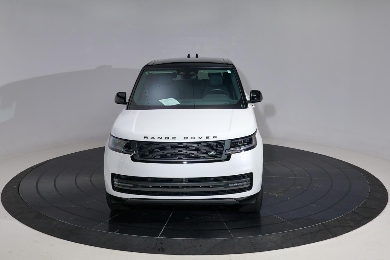 2024 Land Rover Range Rover SE