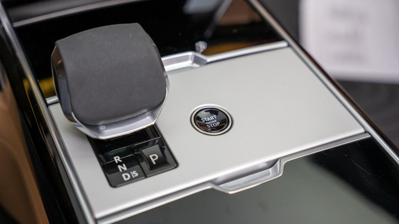 2024 Land Rover Range Rover SE Franklin TN