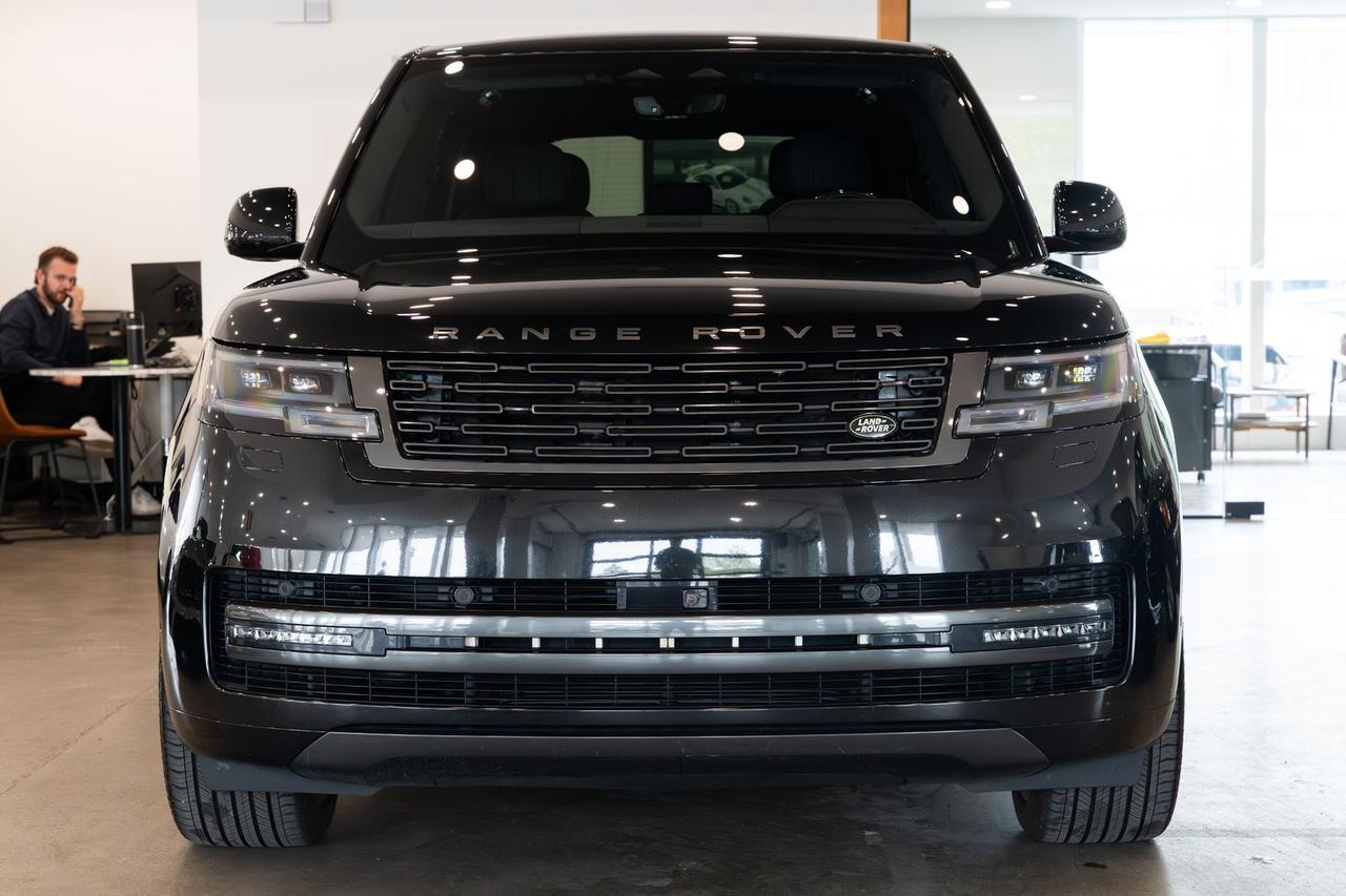 2024 Land Rover Range Rover SE