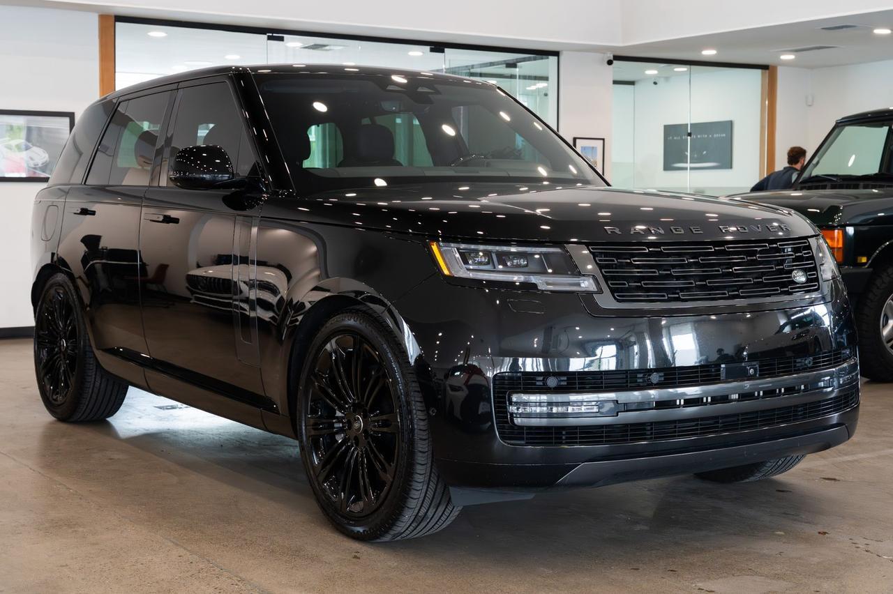 2024 Land Rover Range Rover SE