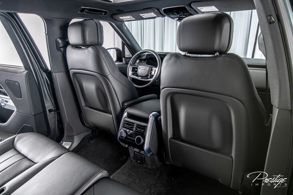 2024 Land Rover Range Rover SE LWB North Miami Beach FL