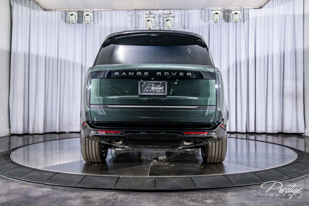 2024 Land Rover Range Rover SE LWB North Miami Beach FL