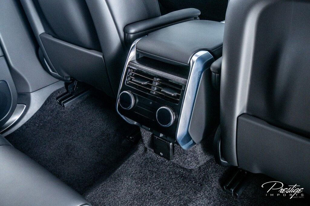 2024 Land Rover Range Rover SE LWB North Miami Beach FL
