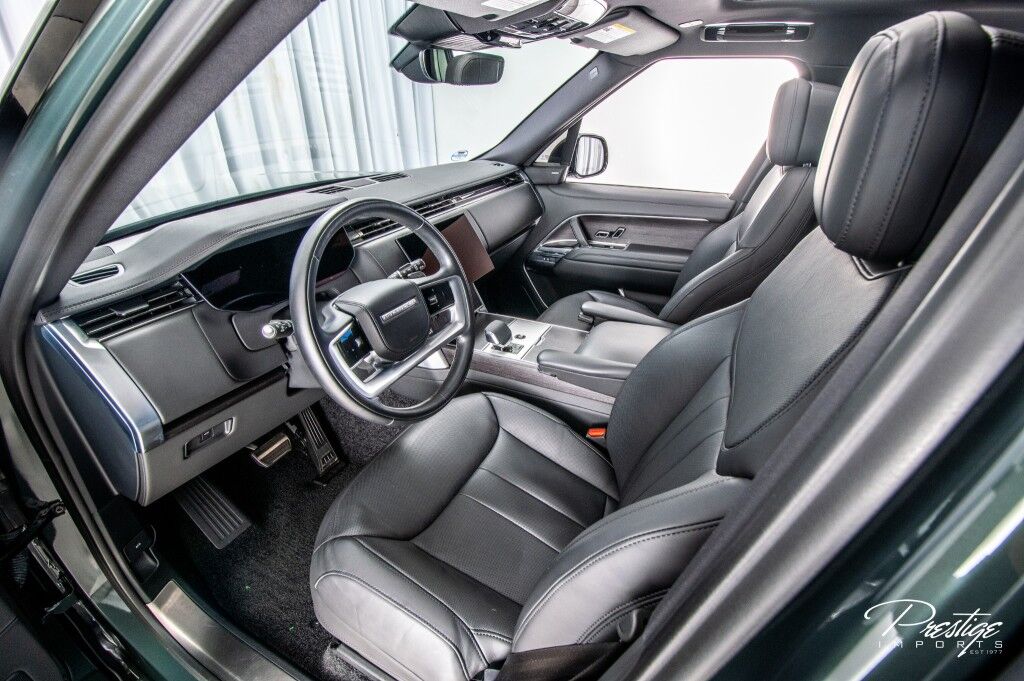 2024 Land Rover Range Rover SE LWB North Miami Beach FL