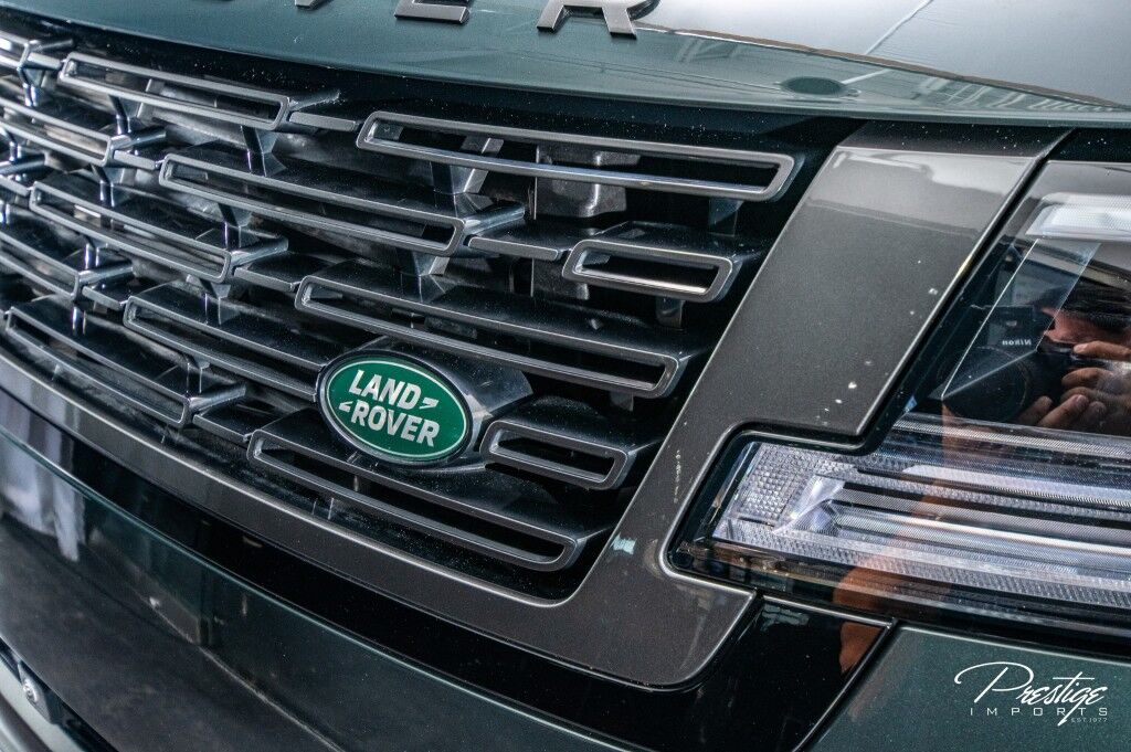 2024 Land Rover Range Rover SE LWB North Miami Beach FL