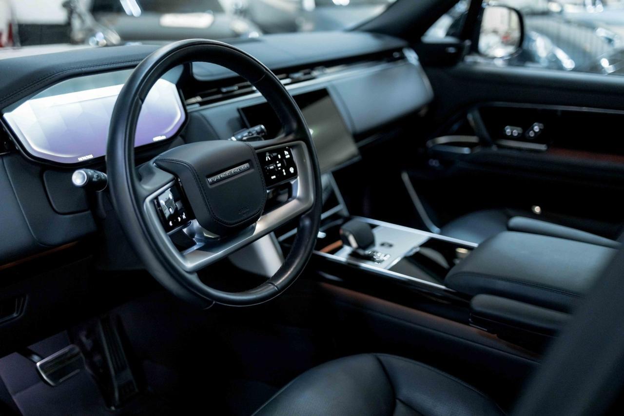 2024 Land Rover Range Rover SE