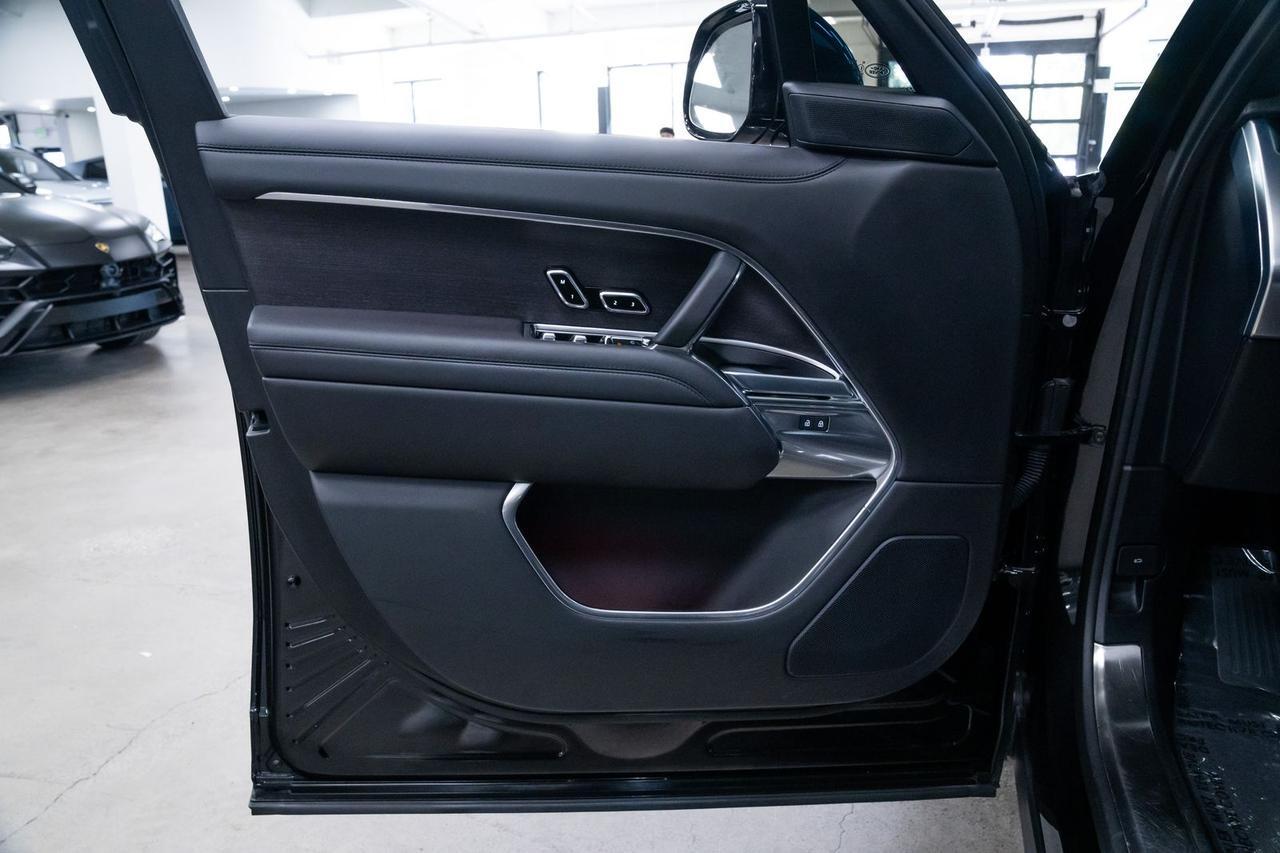 2024 Land Rover Range Rover SE Massage Seats Head-Up Display Portland OR