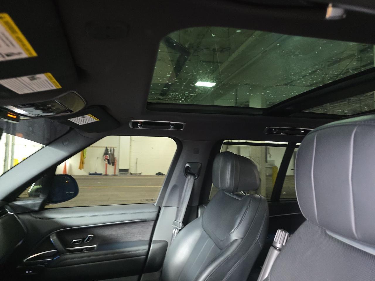 2024 Land Rover Range Rover SE Massage Seats Head-Up Display Portland OR