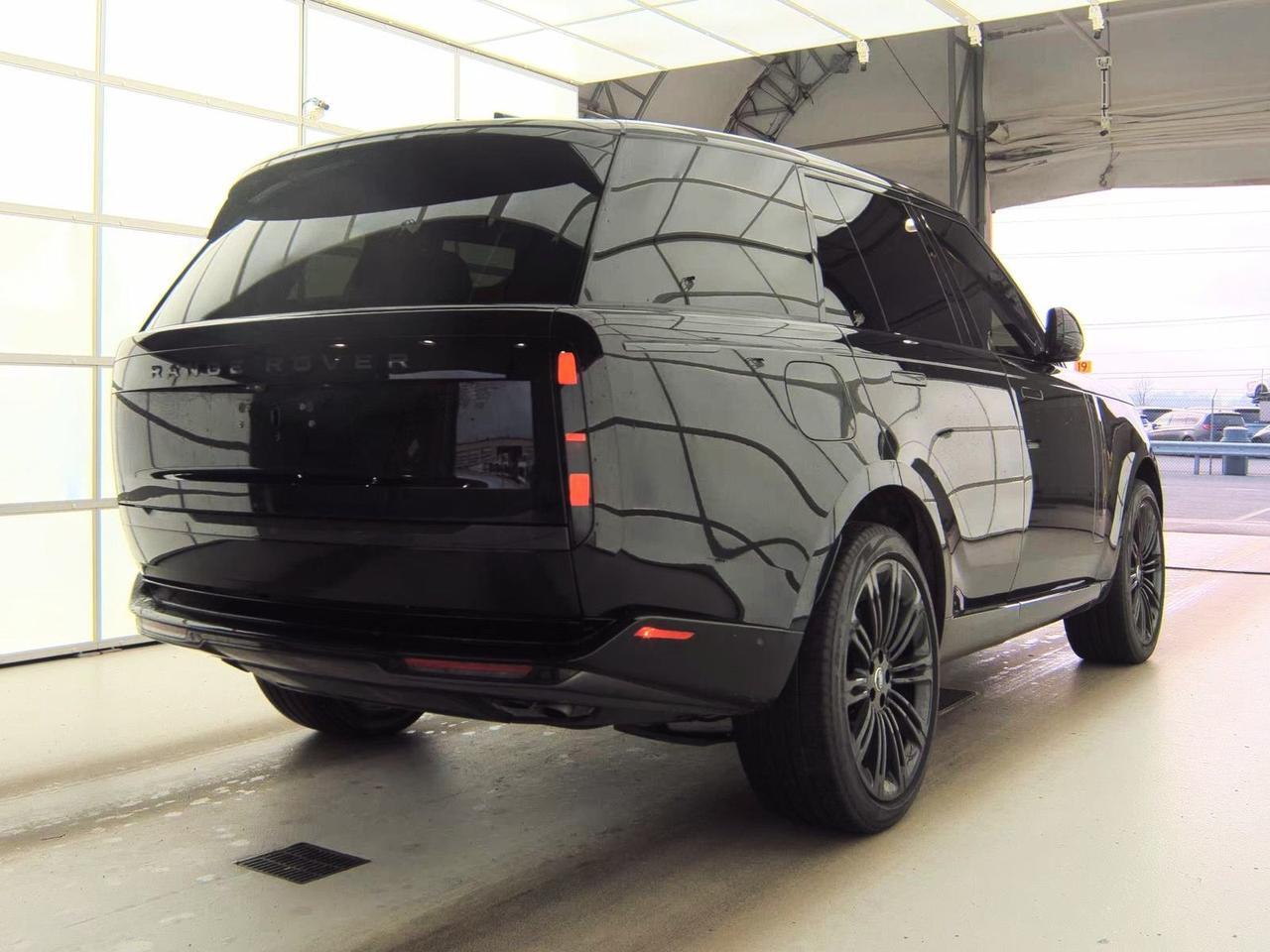 2024 Land Rover Range Rover SE Massage Seats Head-Up Display Portland OR