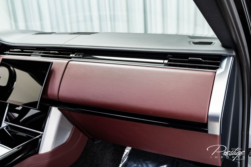 2024 Land Rover Range Rover SE North Miami Beach FL