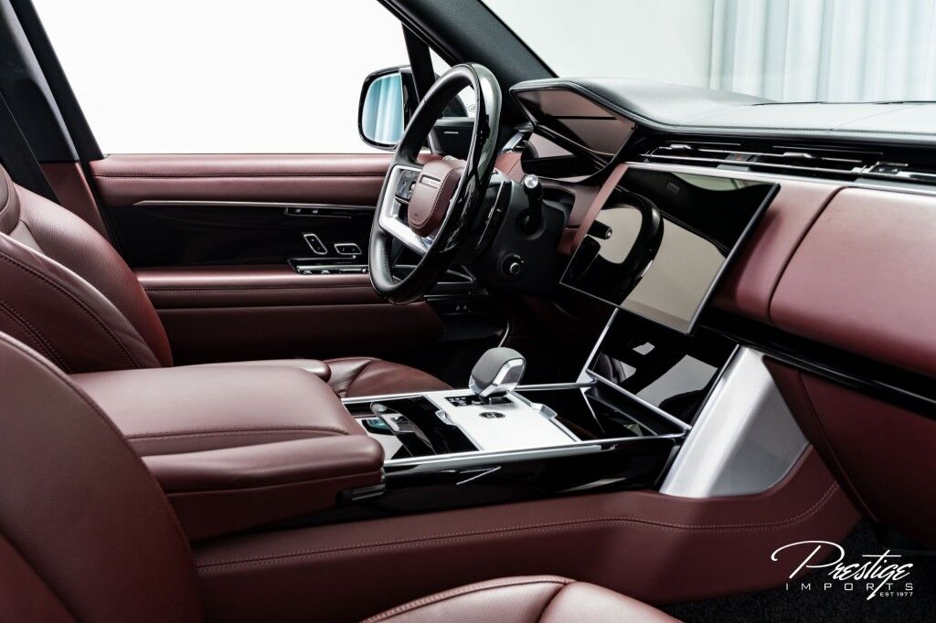 2024 Land Rover Range Rover SE North Miami Beach FL