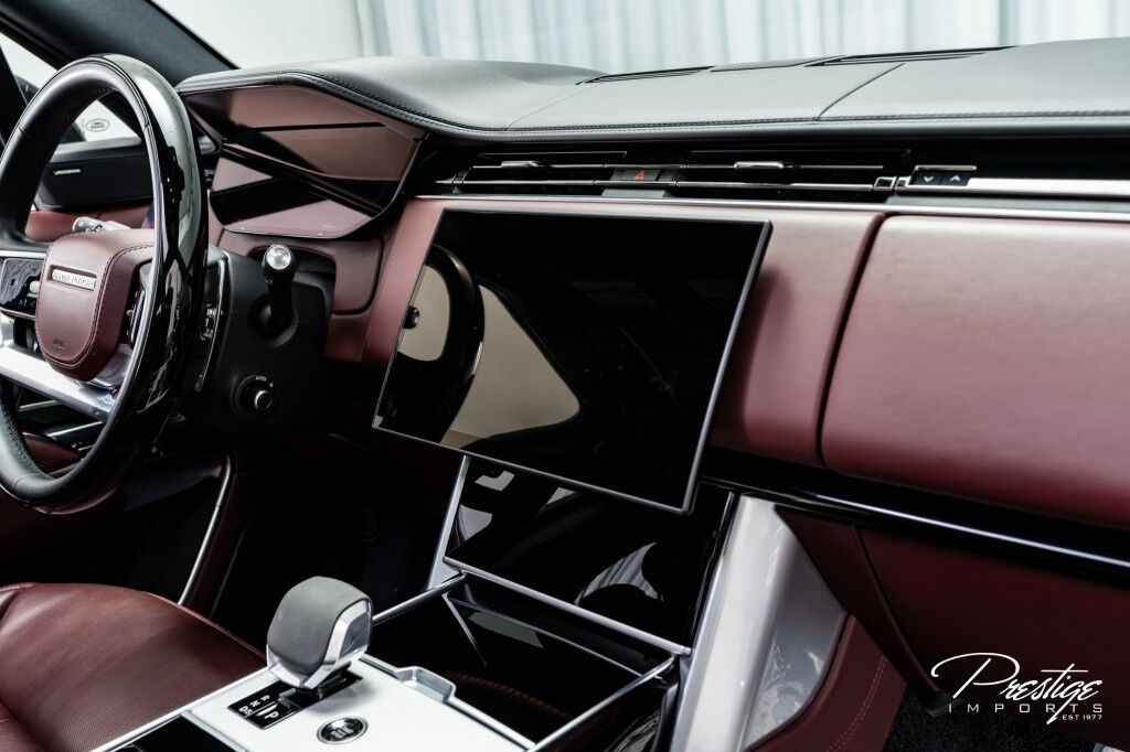 2024 Land Rover Range Rover SE North Miami Beach FL