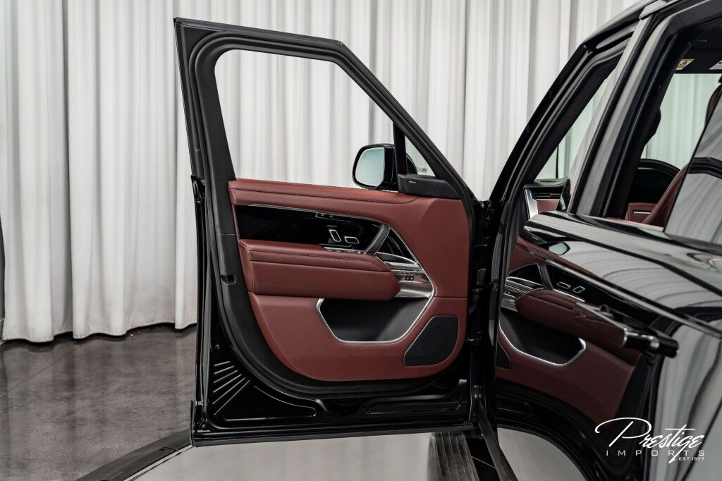 2024 Land Rover Range Rover SE North Miami Beach FL