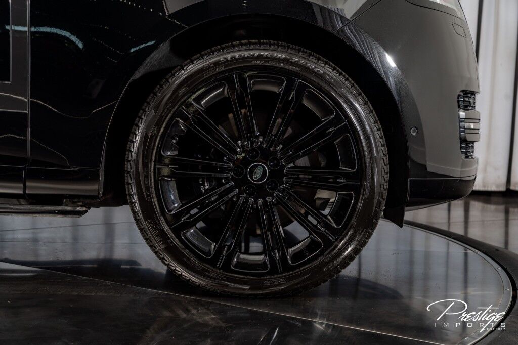 2024 Land Rover Range Rover SE North Miami Beach FL