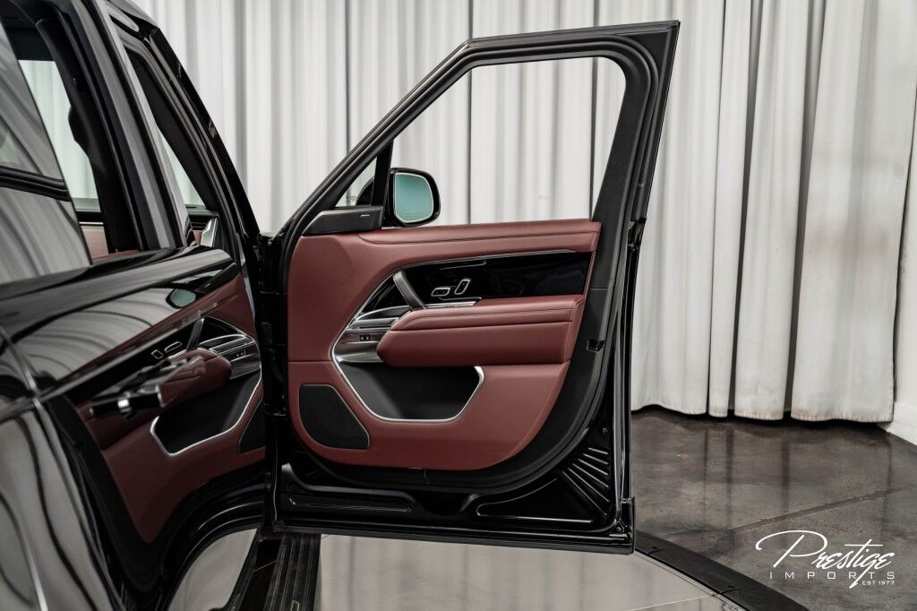 2024 Land Rover Range Rover SE North Miami Beach FL